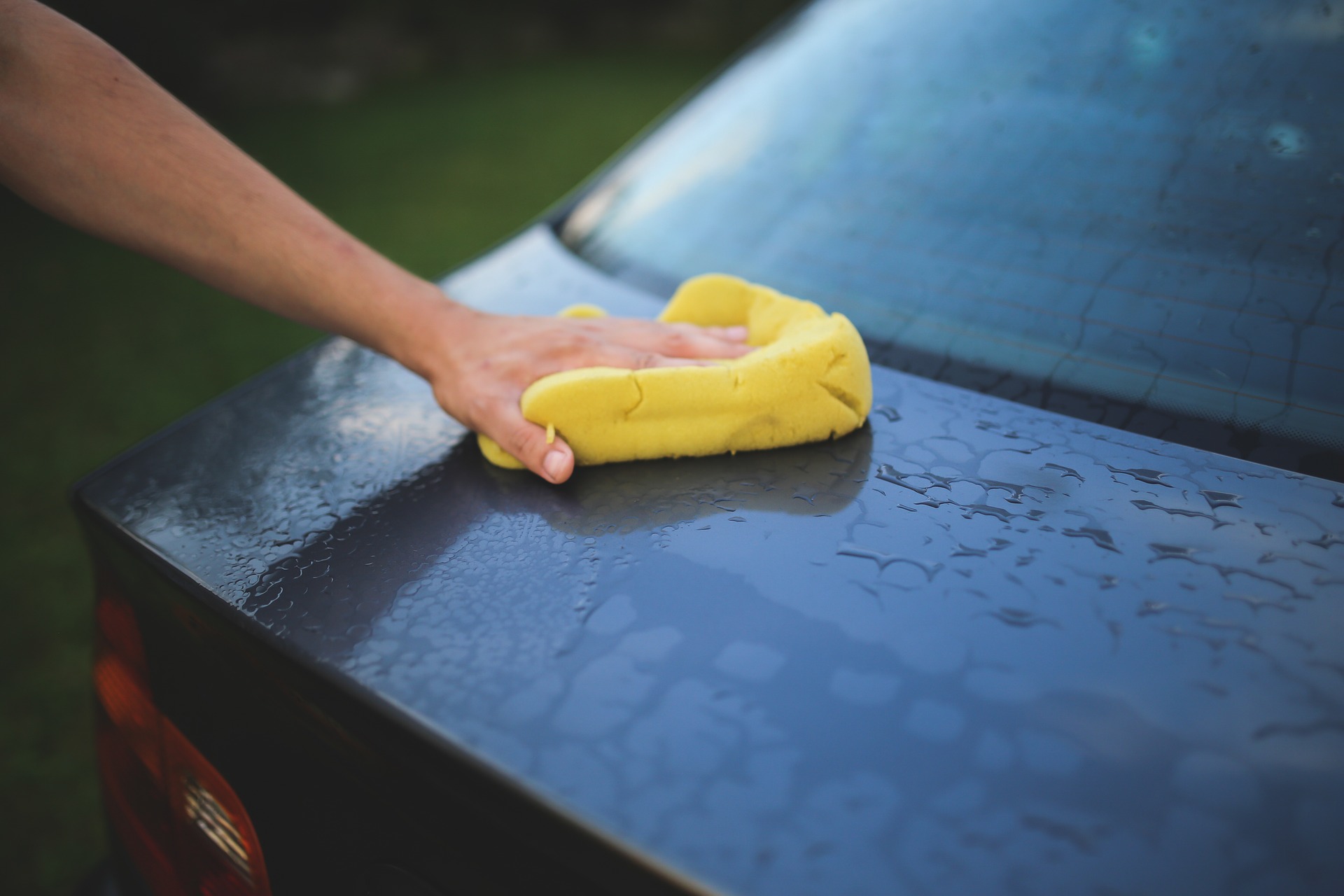 Comment nettoyer votre voiture d’occasion avant une vente – Le guide ultime !
